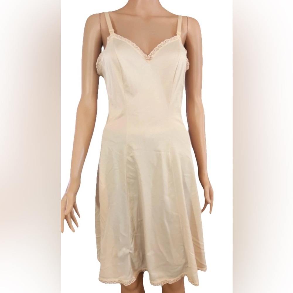 Sears Cream Women's Chemise